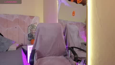 mia_mtnz02 online show from 10.17.25