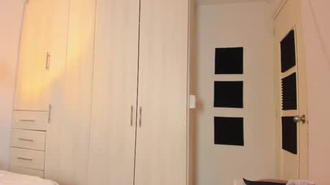 Mia Nevaeh - follow me online show from 03.08.25