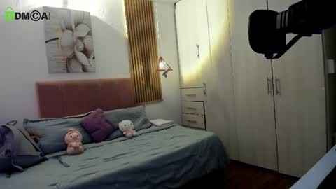 Mia Nevaeh - follow me online show from 06.16.26
