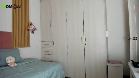 Mia Nevaeh - follow me online show from 06.19.26
