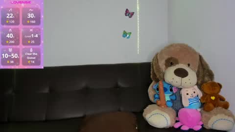 Snapshot of mia_phalmer chatting on 03.23.26 Mia online show from 03.23.26