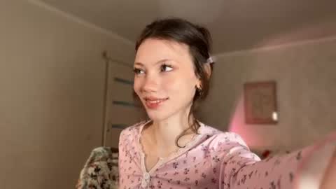 Mia Pimmy online show from 07.05.26