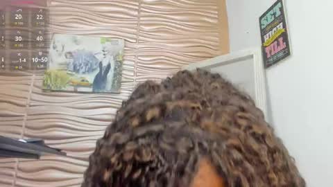 Snapshot of mia_pineda chatting on 03.12.26 Mariana online show from 03.12.26