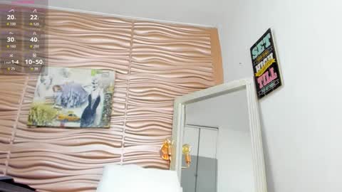 Snapshot of mia_pineda chatting on 03.23.26 Mariana online show from 03.23.26