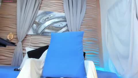 Snapshot of mia_pineda chatting on 04.16.26 Mariana online show from 04.16.26