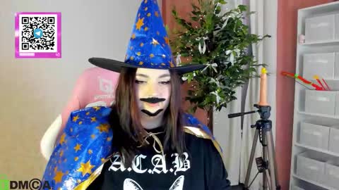 Mia online show from 01.11.26