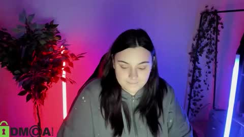 Mia online show from 02.20.26