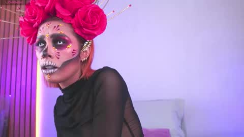 Snapshot of mia_reeves chatting on 10.31.25 Mia Reeves online show from 10.31.25