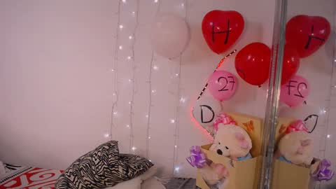 Snapshot of mia_reys chatting on 12.12.24 mia reys online show from 12.12.24