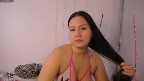 Snapshot of mia_reys chatting on 12.16.24 mia reys online show from 12.16.24