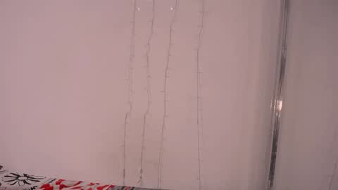 Snapshot of mia_reys chatting on 12.29.24 mia reys online show from 12.29.24