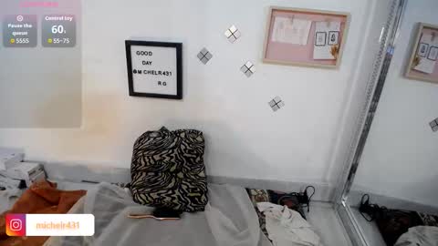 Snapshot of mia_reys chatting on 10.18.25 mia reys online show from 10.18.25