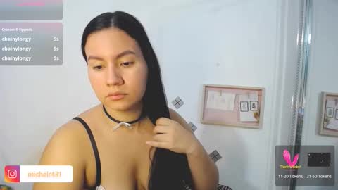 Snapshot of mia_reys chatting on 11.25.25 mia reys online show from 11.25.25