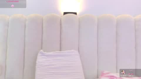 Mia online show from 11.19.25