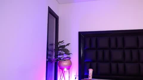 mia online show from 02.20.26