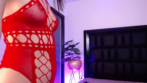 mia online show from 03.10.26