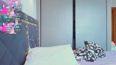 Snapshot of mia_sirenia chatting on 02.28.25 Mia online show from 02.28.25