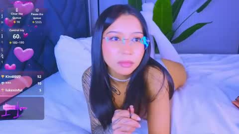 Mia online show from 05.13.26