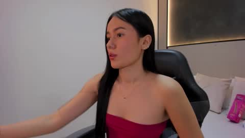 M I A online show from 01.16.26