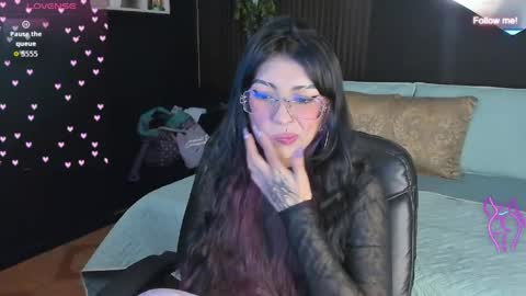 Mia online show from 05.31.26
