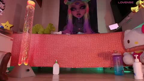 Mia  online show from 03.30.26