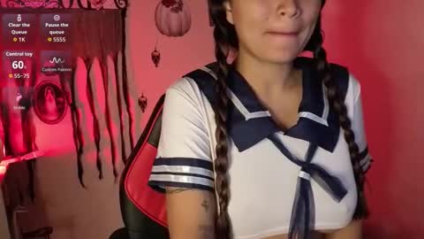 Snapshot of mia_sweetdc chatting on 10.15.25 mia_sweetdc online show from 10.15.25