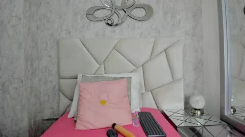 mia_tentacion__ online show from 05.27.26