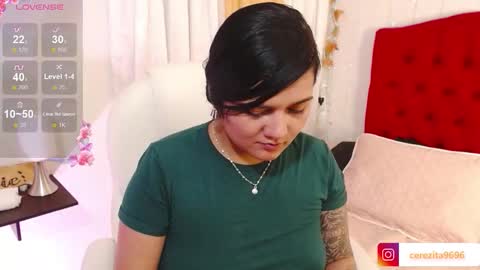 Mia  online show from 09.16.25