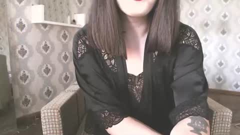 mia_wallase online show from 07.13.26