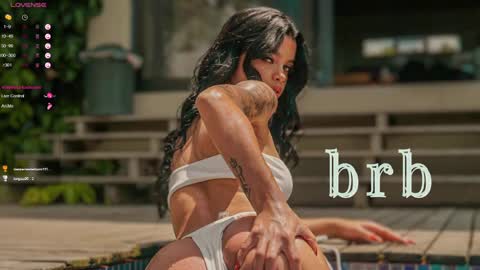 Snapshot of mia_world_ chatting on 02.06.25 online show from 02.06.25