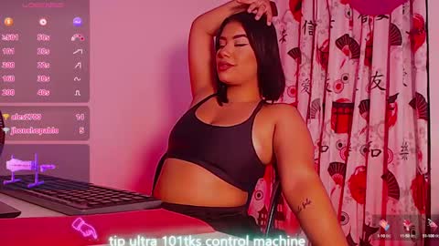 Snapshot of miaa_cameron1 chatting on 01.11.25 Mia online show from 01.11.25