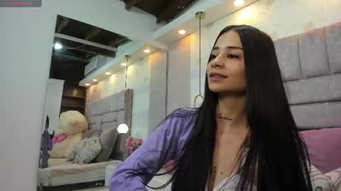 Mia  online show from 07.27.26