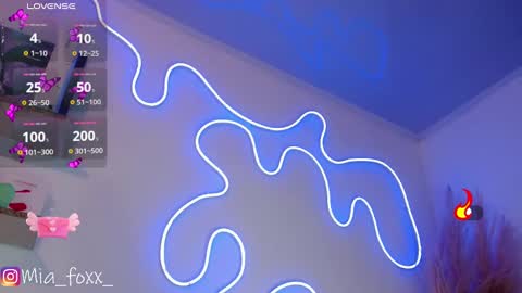 Mia online show from 03.08.25