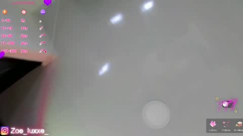 Snapshot of miaa_foxx_ chatting on 05.27.26 Mia online show from 05.27.26