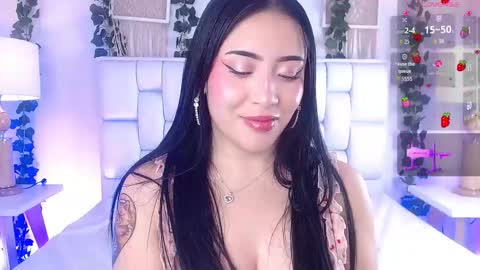 Mia online show from 10.05.25