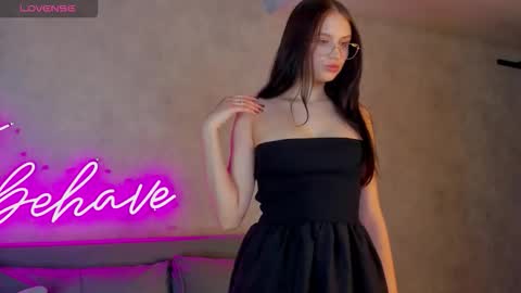 Mia online show from 02.19.26