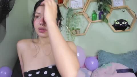 Snapshot of miaa_rose__ chatting on 02.10.25 Miaa online show from 02.10.25