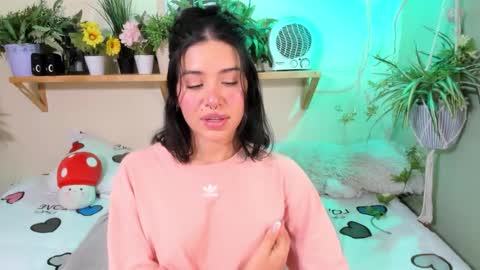 Snapshot of miaa_rose__ chatting on 09.30.25 Miaa online show from 09.30.25