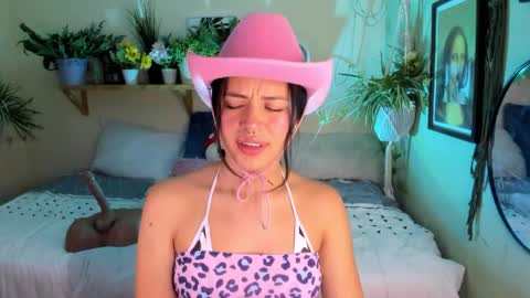 Snapshot of miaa_rose__ chatting on 10.24.25 Miaa online show from 10.24.25