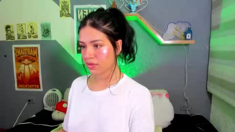 Snapshot of miaa_rose__ chatting on 11.13.25 Miaa online show from 11.13.25