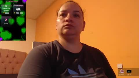 Snapshot of miaabrownn chatting on 03.04.25 MIA online show from 03.04.25