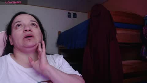 Snapshot of miaabrownn chatting on 04.22.26 MIA online show from 04.22.26
