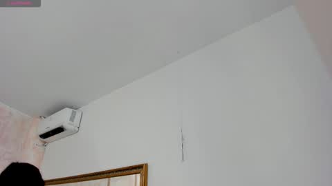 Snapshot of miaaffox chatting on 01.18.26 miaaffox online show from 01.18.26