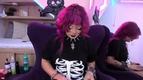 Mia online show from 02.28.25