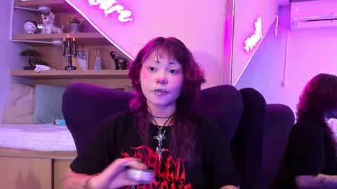 Mia online show from 03.12.25