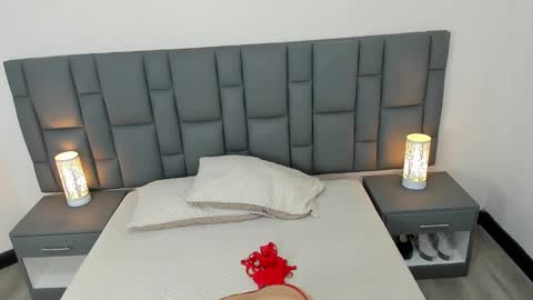 mia red hair molly short hair online show from 01.11.25