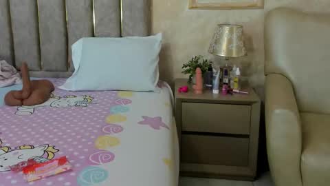 Miaasummer online show from 03.14.26