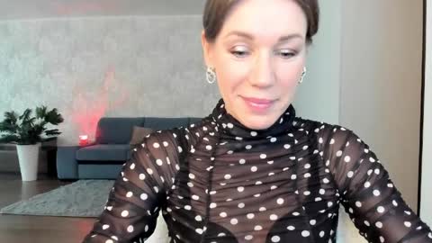 Snapshot of miababy14 chatting on 04.30.26 Mia online show from 04.30.26