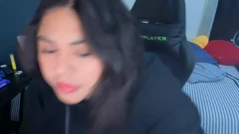 Mia online show from 03.15.26