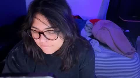 Mia online show from 04.06.26